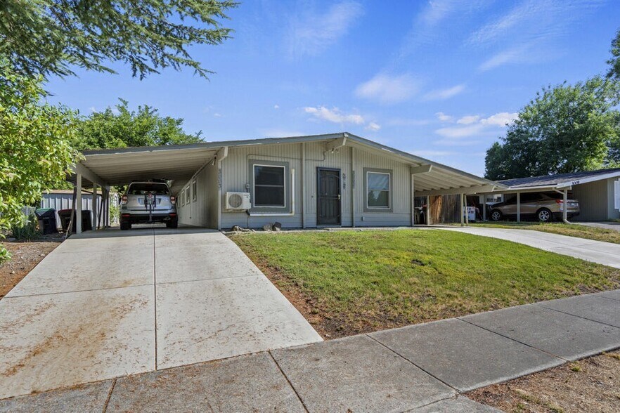 Primary Photo Of 3001 Juanipero Way, Medford Apartments For Sale