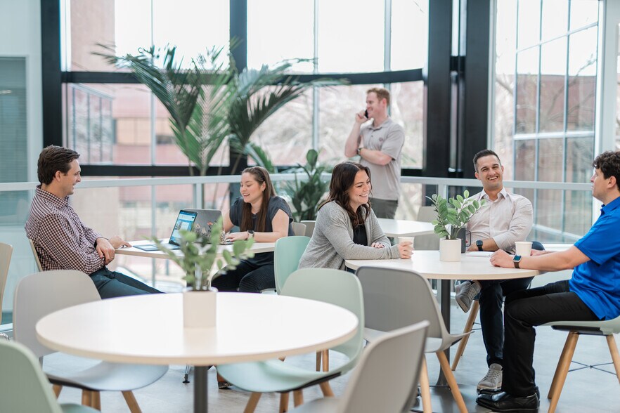 More Photos Of 4001 Technology Dr, Angleton Coworking Space