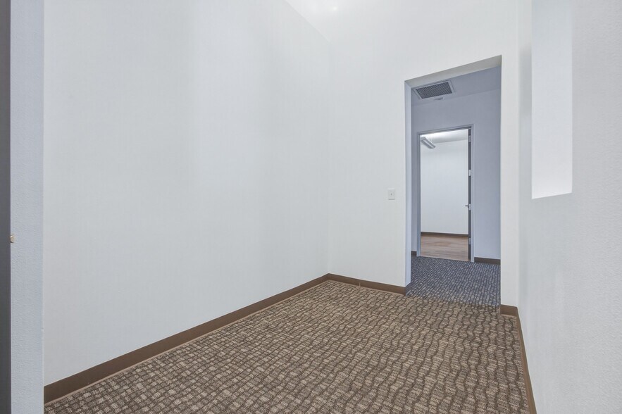 More Photos Of 12171 W Parmer Ln, Cedar Park Medical For Lease
