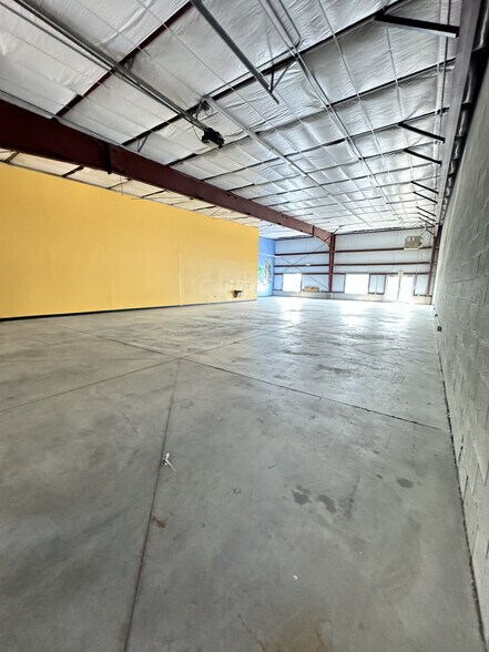 More Photos Of 1572 N 25th E, Ammon General Retail For Lease