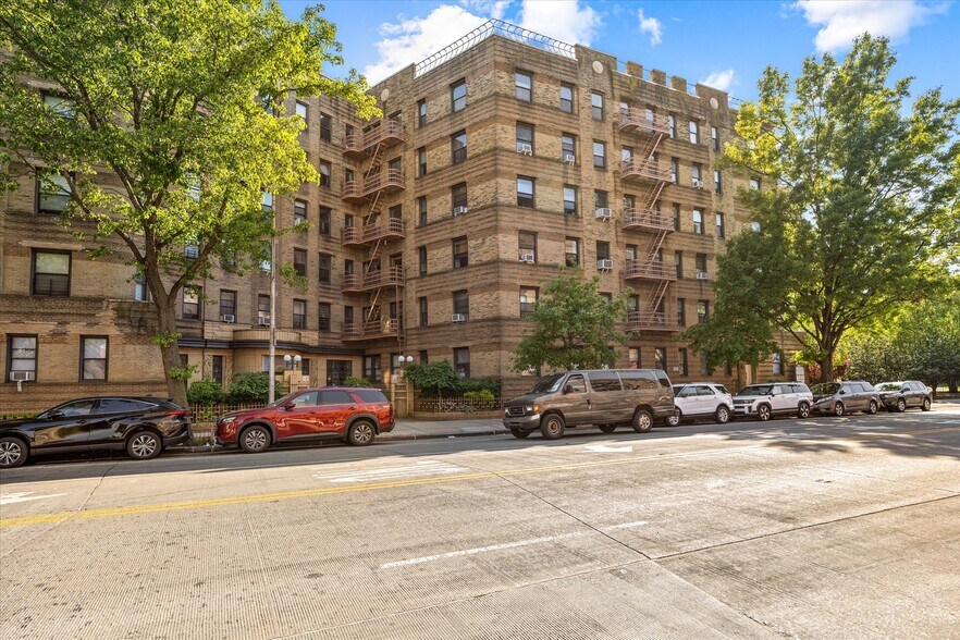 Primary Photo Of 1120 Brighton Beach Ave, Brooklyn Apartments For Sale