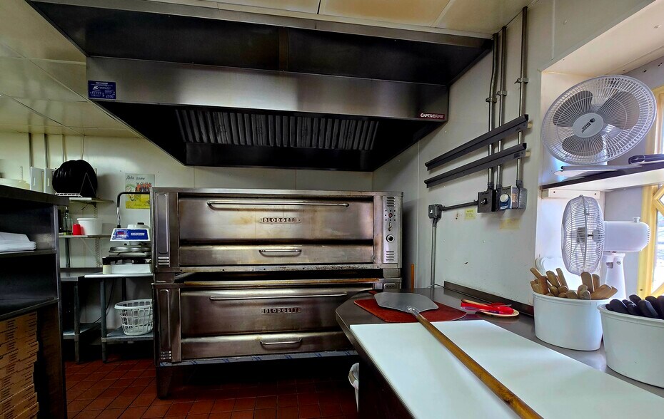 More Photos Of 225 US-8 Hwy, Turtle Lake General Retail For Sale