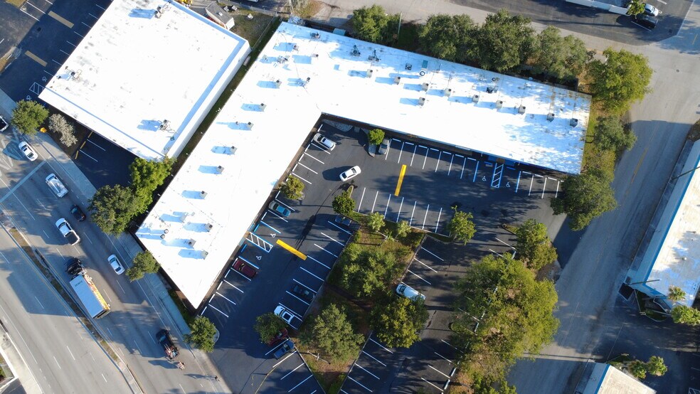 More Photos Of 2301 NE 5th Ave, Pompano Beach Freestanding For Sale