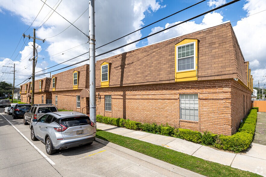More Photos Of 6564 Fleur De Lis Dr, New Orleans Apartments For Sale