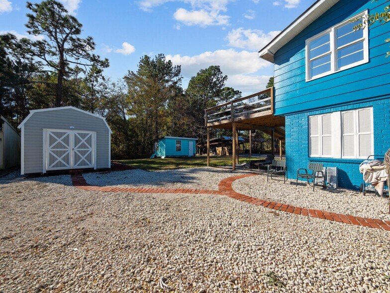 More Photos Of 892 Hwy 210, Holly Ridge Freestanding For Sale