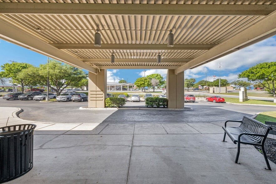 More Photos Of 5000 Baptist Health Dr, Schertz Medical For Lease