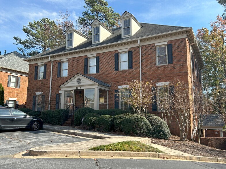 Primary Photo Of 2310 Peachford Rd, Atlanta Office For Lease