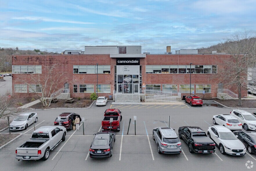 More Photos Of 761 Main Ave, Norwalk Office For Lease