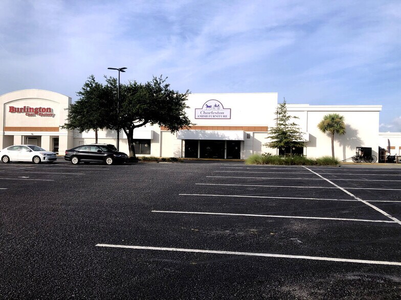More Photos Of 1401 Sam Rittenberg Blvd, Charleston Freestanding For Lease