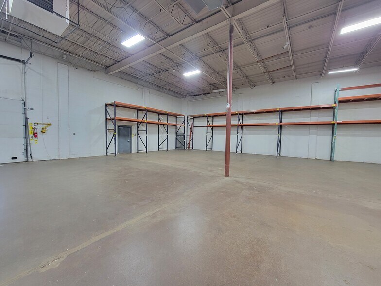More Photos Of 3701 S Western Ave, Sioux Falls Warehouse For Lease