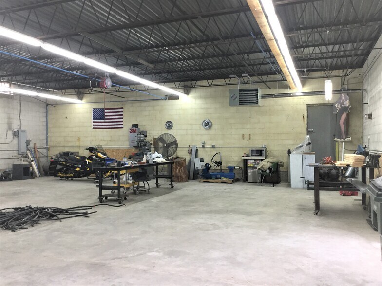 More Photos Of 25 Gramar Ave, Prospect Warehouse For Lease