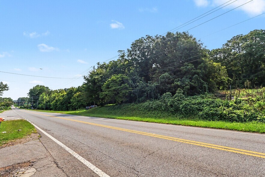 More Photos Of 4170 Thurman Dr, Forest Park Land For Sale
