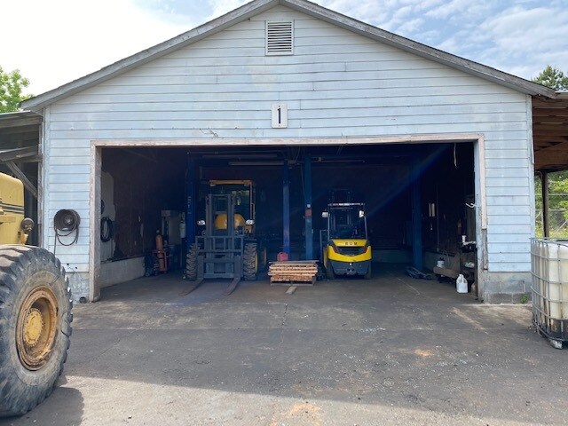 More Photos Of 6410 Brookshire Blvd, Charlotte Land For Lease