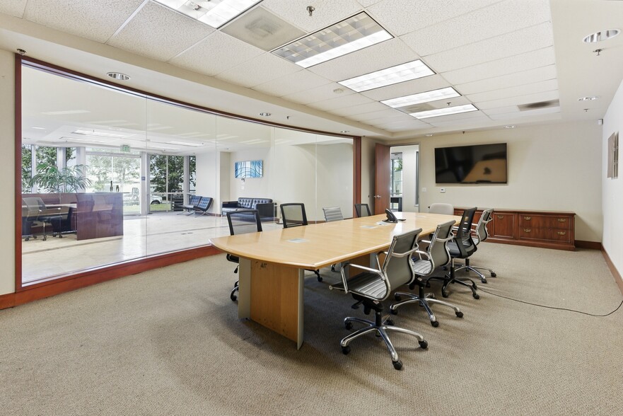 More Photos Of 11700 Monarch St, Garden Grove Warehouse For Sale