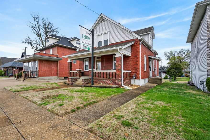 Primary Photo Of 1065 First Capitol Dr, Saint Charles Office For Lease