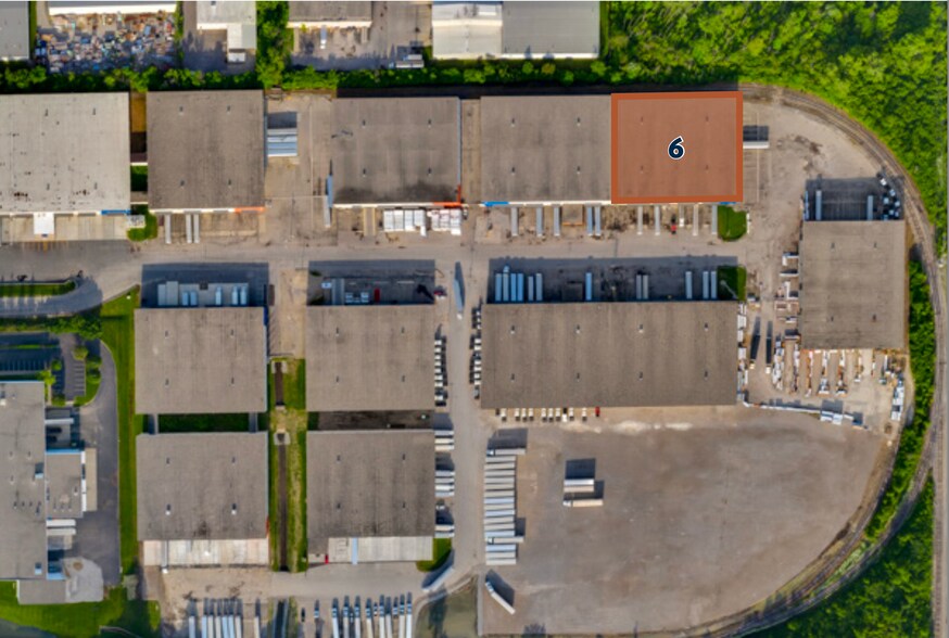 More Photos Of 3023 E Kemper Rd, Cincinnati Warehouse For Lease