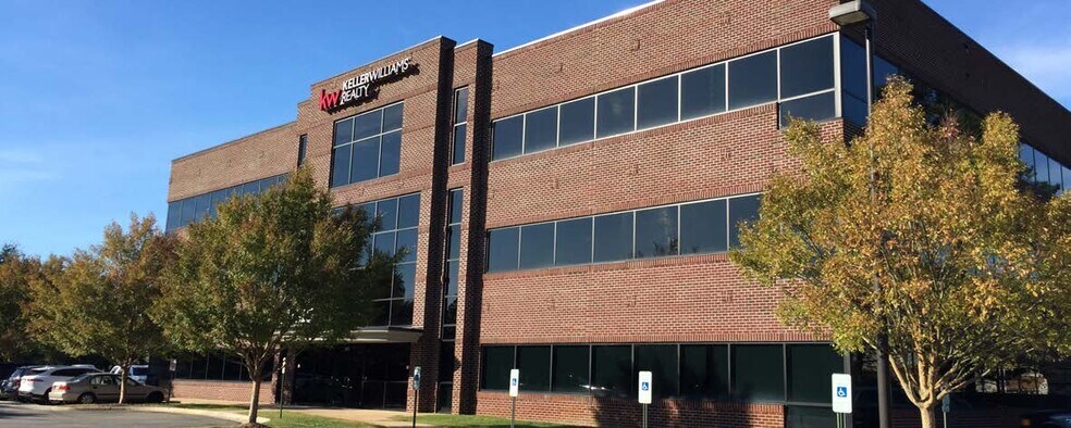 More Photos Of 1100 Volvo Pky, Chesapeake Medical For Lease