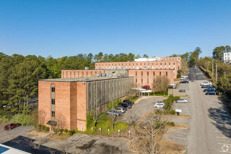 More Photos Of 500 Office Park Dr, Birmingham Office For Lease