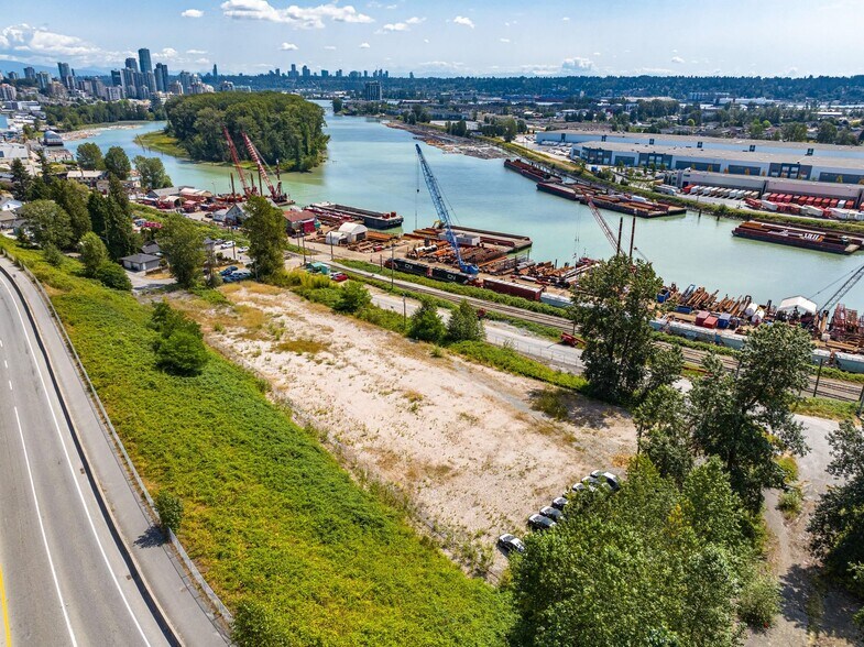 More Photos Of 502 Twentieth St, New Westminster Land For Lease