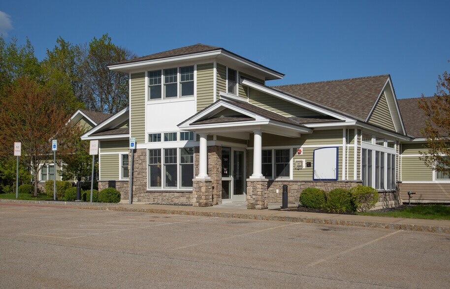More Photos Of 245 Rochester Hill Rd, Rochester Office For Sale