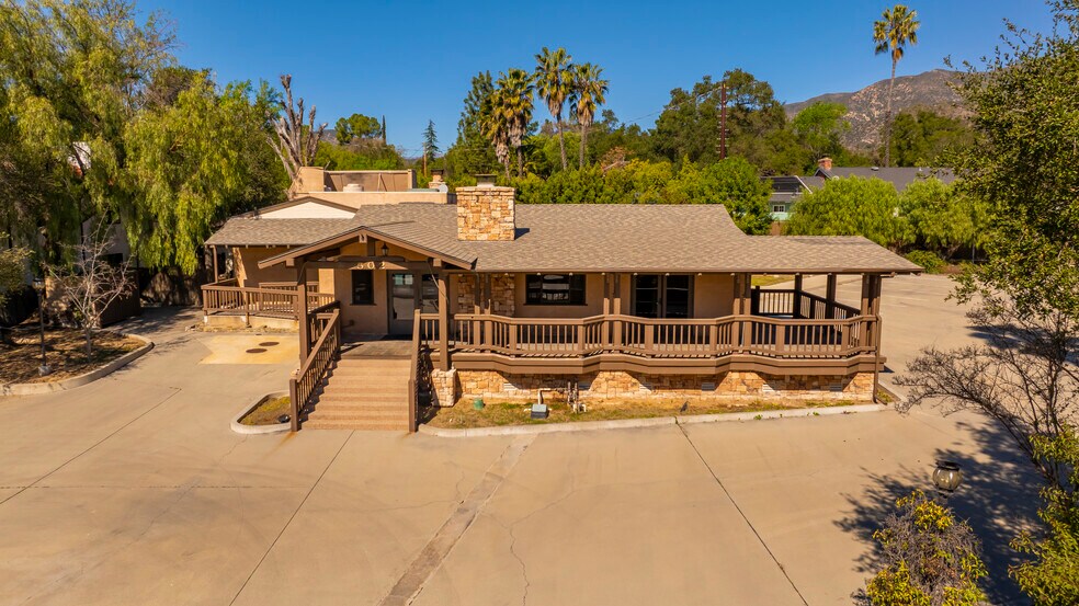 Primary Photo Of 502 W Ojai Ave, Ojai General Retail For Sale