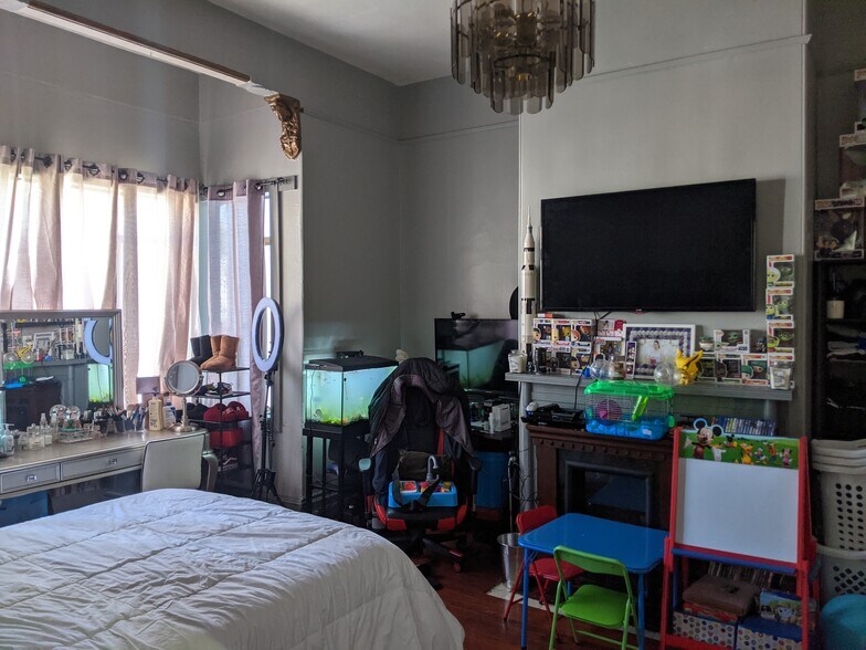 More Photos Of 3021 22nd St, San Francisco Apartments For Sale