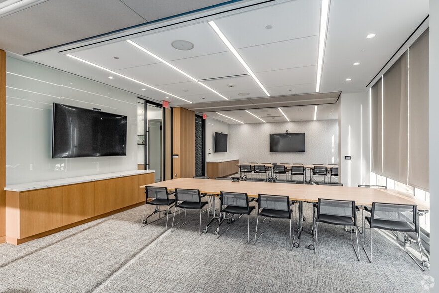 More Photos Of 4800 Hampden Ln, Bethesda Office For Lease