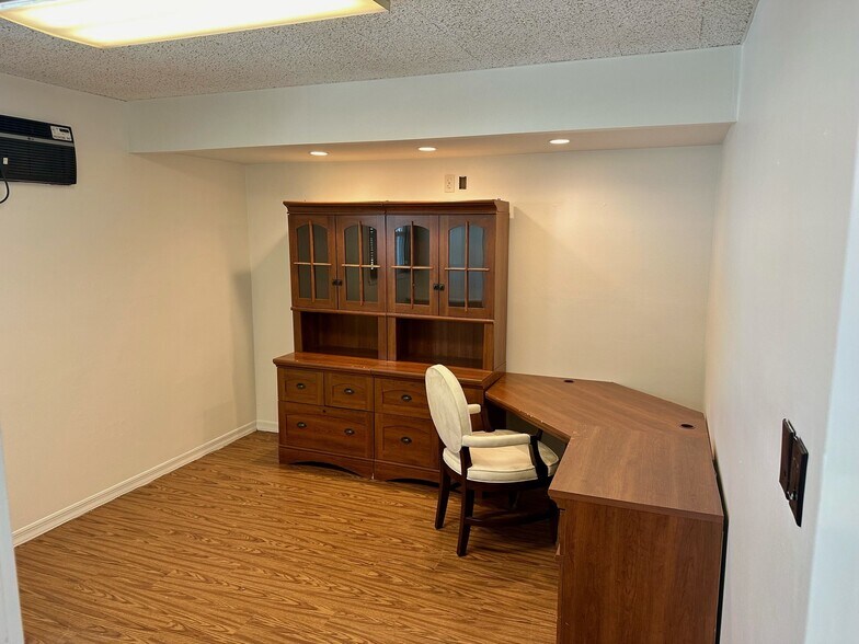 More Photos Of 1075 Orienta Ave, Altamonte Springs Unknown For Sale