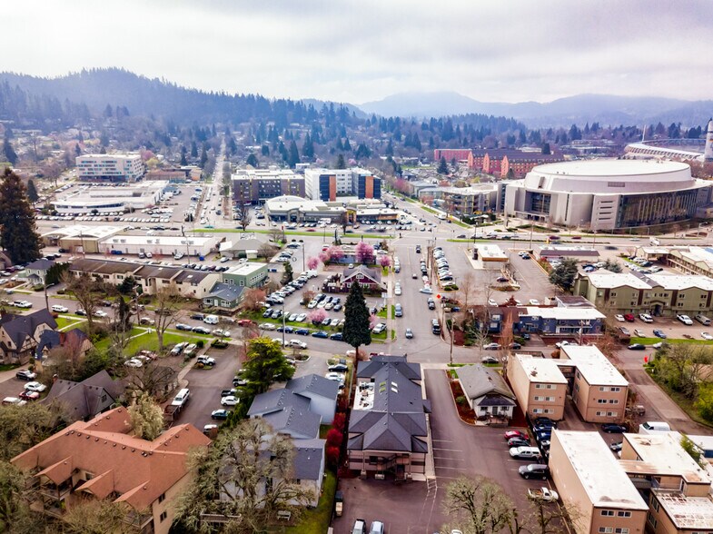 More Photos Of 1901 Garden Ave, Eugene Coworking Space