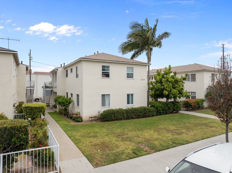 More Photos Of 12314 Washington Pl, Los Angeles Apartments For Sale