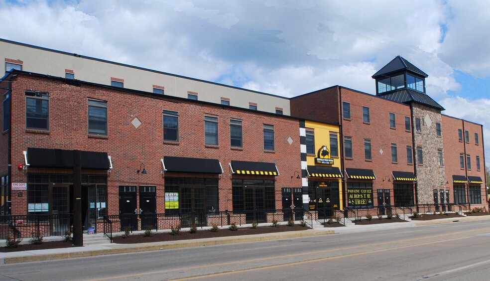 Primary Photo Of 100 S Main St, Newark Storefront Retail Residential For Lease