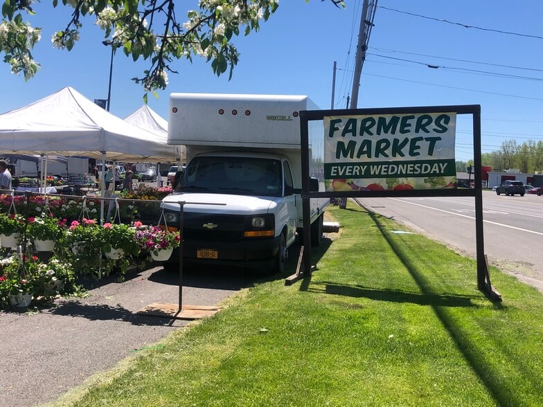 More Photos Of 7608 Oswego Rd, Liverpool Unknown For Lease