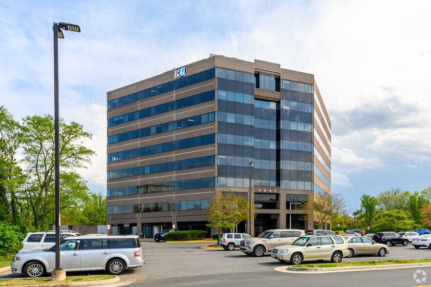 More Photos Of 5845 Richmond Hwy, Alexandria Office For Sale