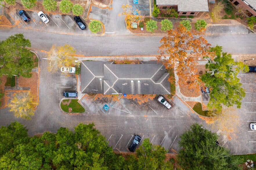 More Photos Of 1037 Chuck Dawley Blvd, Mount Pleasant Office Residential For Lease