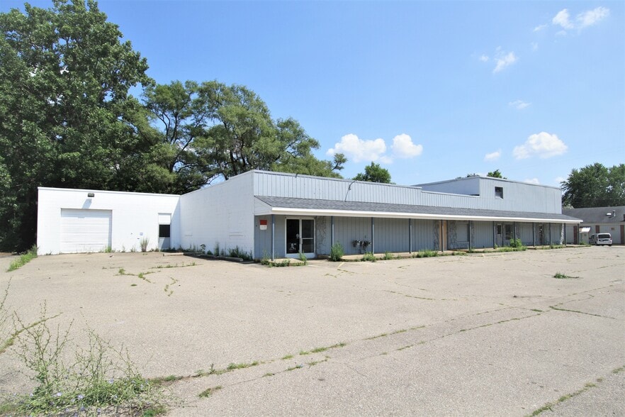 Primary Photo Of 4121 Fenton Rd, Burton Research And Development For Sale