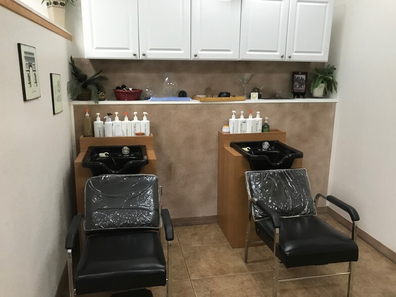 More Photos Of 2592 Tamiami Trl, Port Charlotte Freestanding For Lease