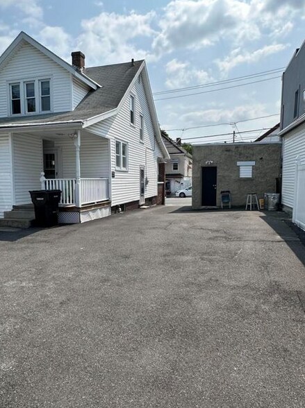 More Photos Of 2303 15th St, Troy Storefront For Sale