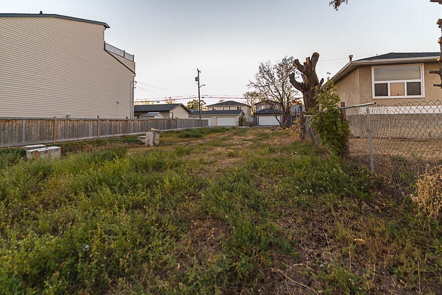 More Photos Of 11640 80th St NW, Edmonton Land For Sale