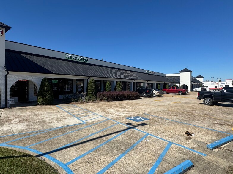 More Photos Of 113 Belle Terre Blvd, La Place Storefront For Lease