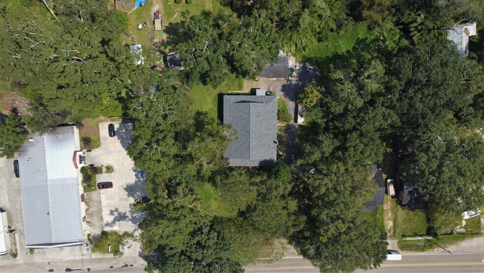 More Photos Of 752 N Columbia St, Covington Office Residential For Sale