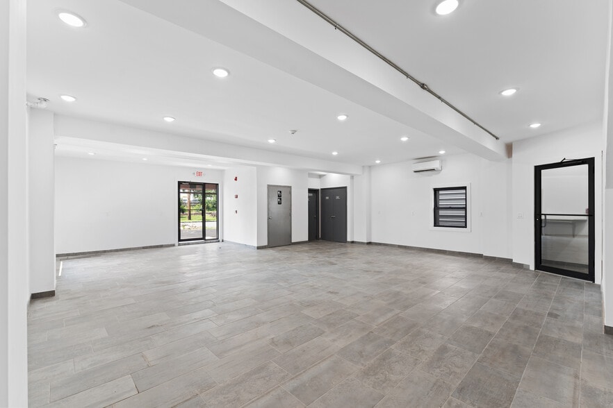 More Photos Of 470 Belleville Tpke, North Arlington Warehouse For Sale