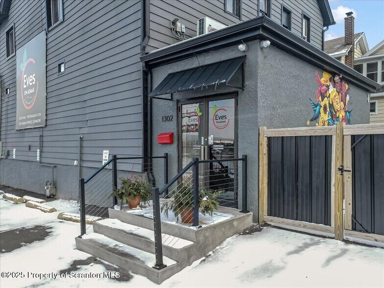 More Photos Of 1302 Adams Ave, Scranton Restaurant For Sale