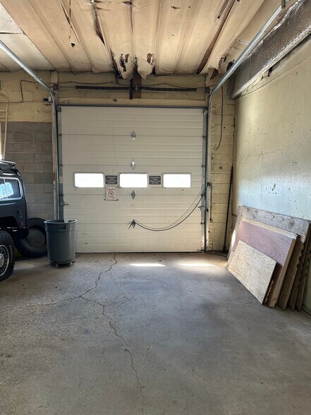 More Photos Of 6020 Dahlin Drive, Skokie Industrial For Sale