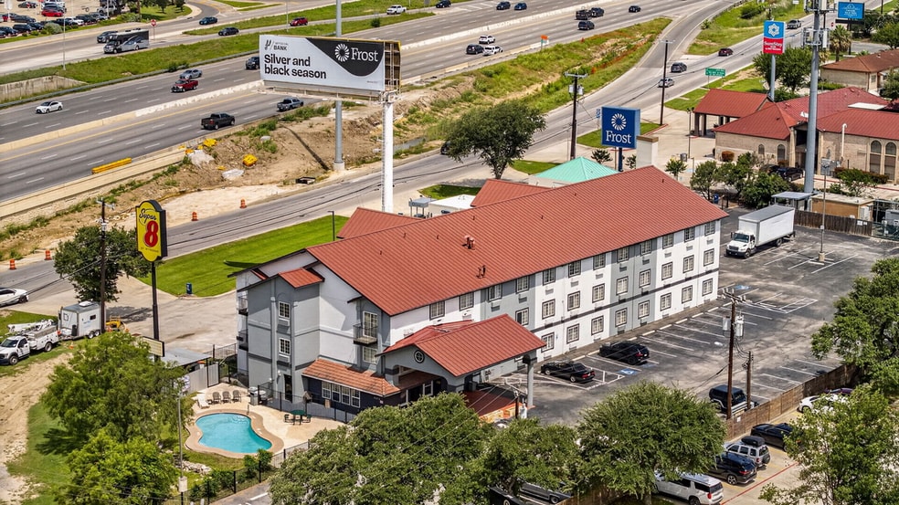Primary Photo Of 5319 Casa Bella, San Antonio Hotel For Sale