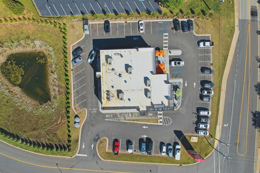 More Photos Of 861 Double Bridge Road, Boiling Springs Storefront Retail Office For Sale