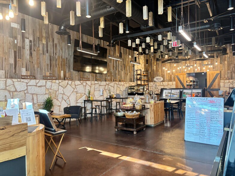 More Photos Of 13920 W Ronald Reagan Blvd, Leander Storefront For Lease