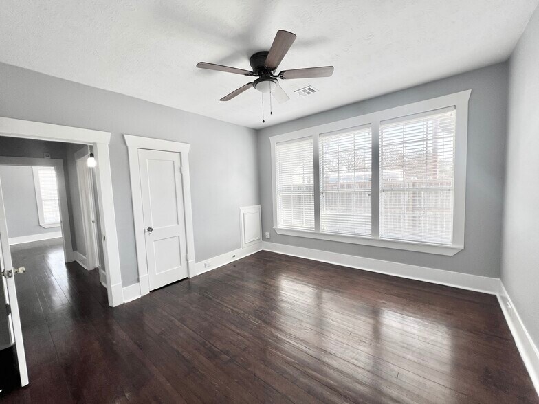 More Photos Of 741 E 9th St, Houston Office Residential For Lease