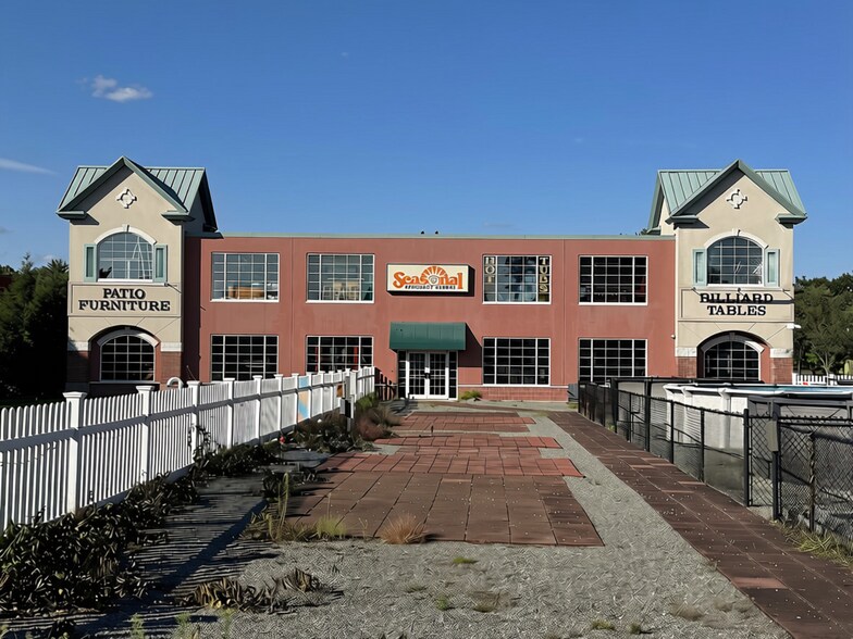 Primary Photo Of 120 Rt-101a, Amherst Freestanding For Sale