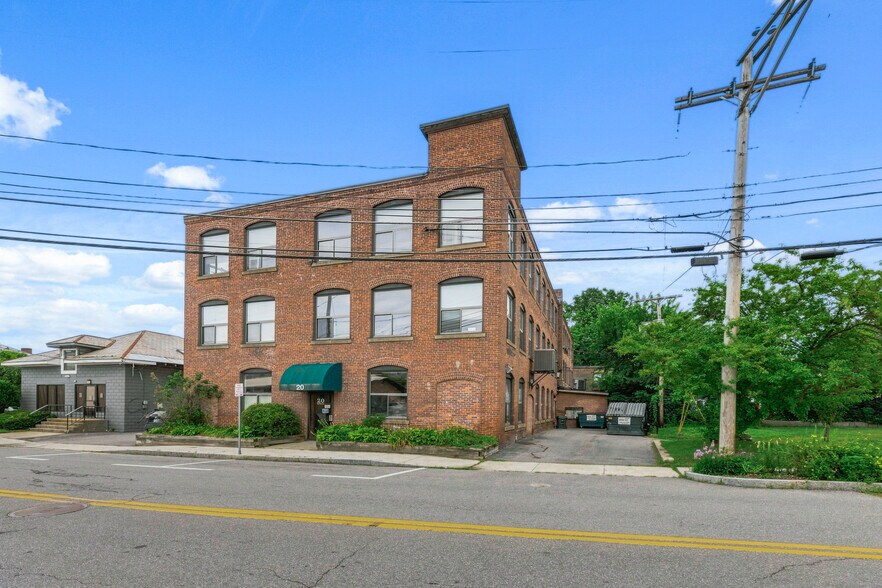More Photos Of 103 Roxbury St, Keene Office For Sale