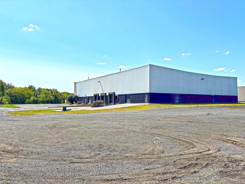 More Photos Of 1 Hawk Ct, Swedesboro Distribution For Lease